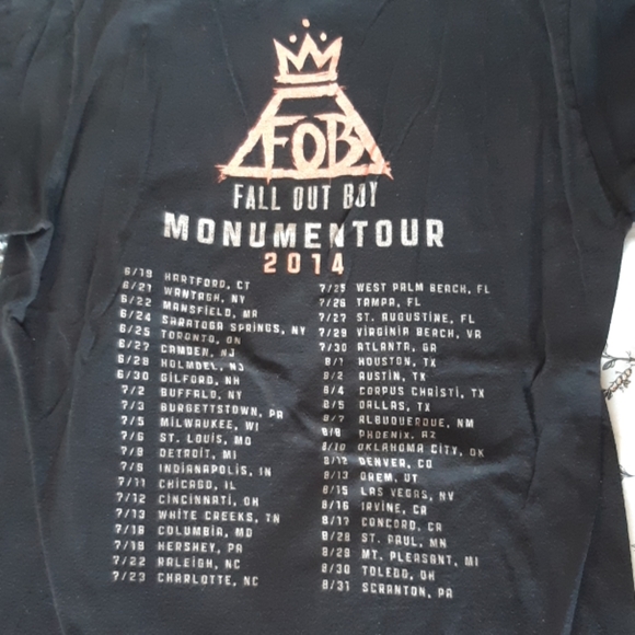 Fall Out Boy Concert Tee: Monumentour 2014 - Picture 4 of 4